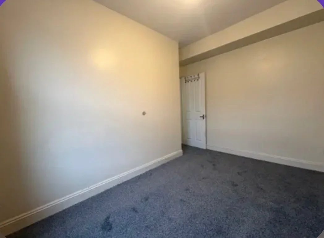 Flat Graham Road in Greater London