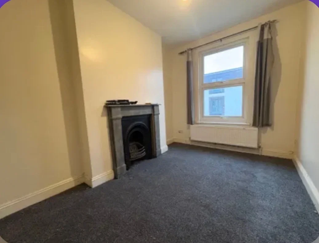 Flat Graham Road in Greater London