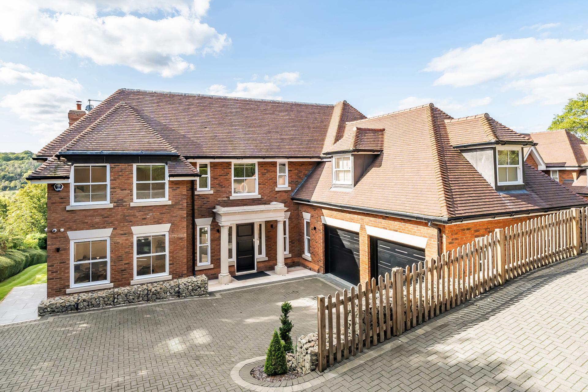 House Walpole Avenue in Reigate and Banstead