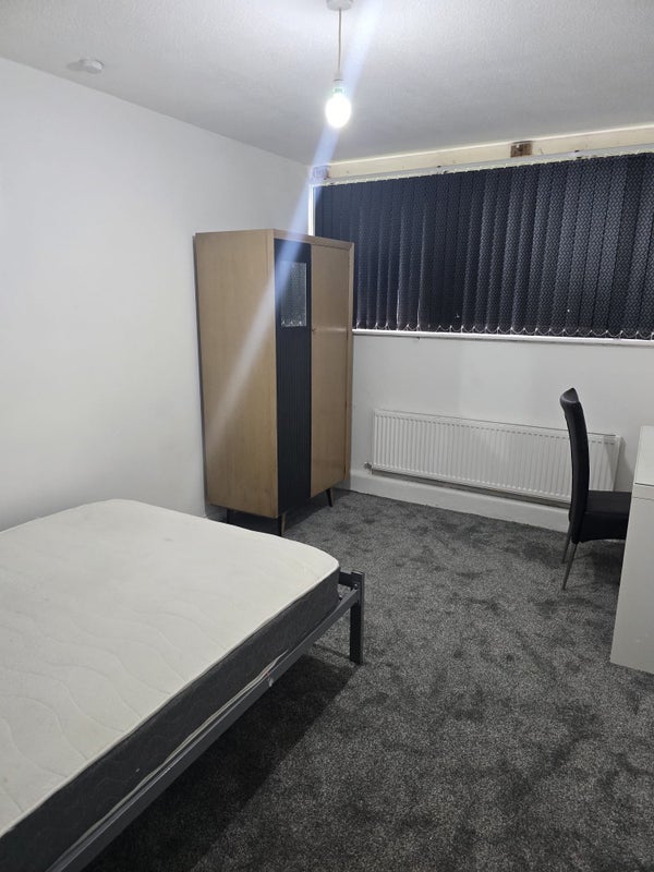 Room Eldon Street in Chadderton