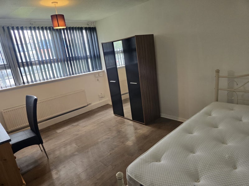 Room Eldon Street in Chadderton