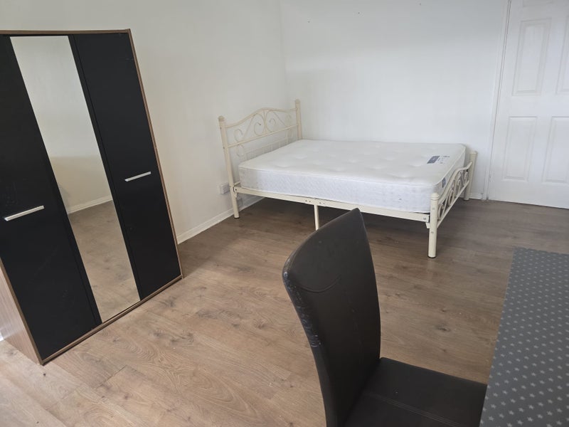 Room Eldon Street in Chadderton