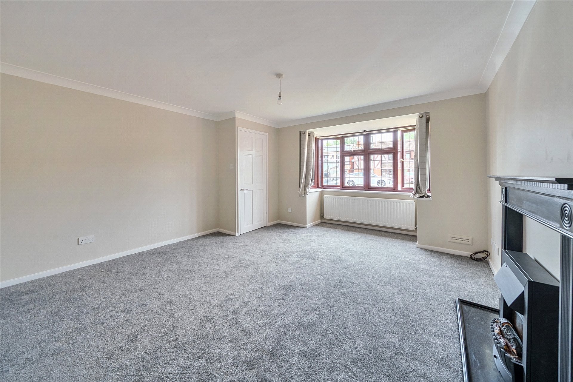House Fieldhead Close in Worcester