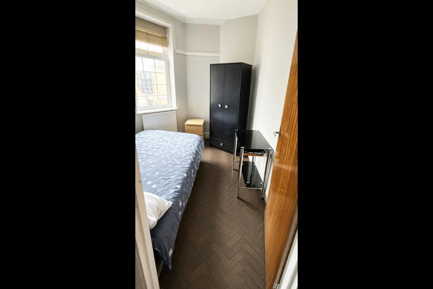 Room Victoria Road in Greater London