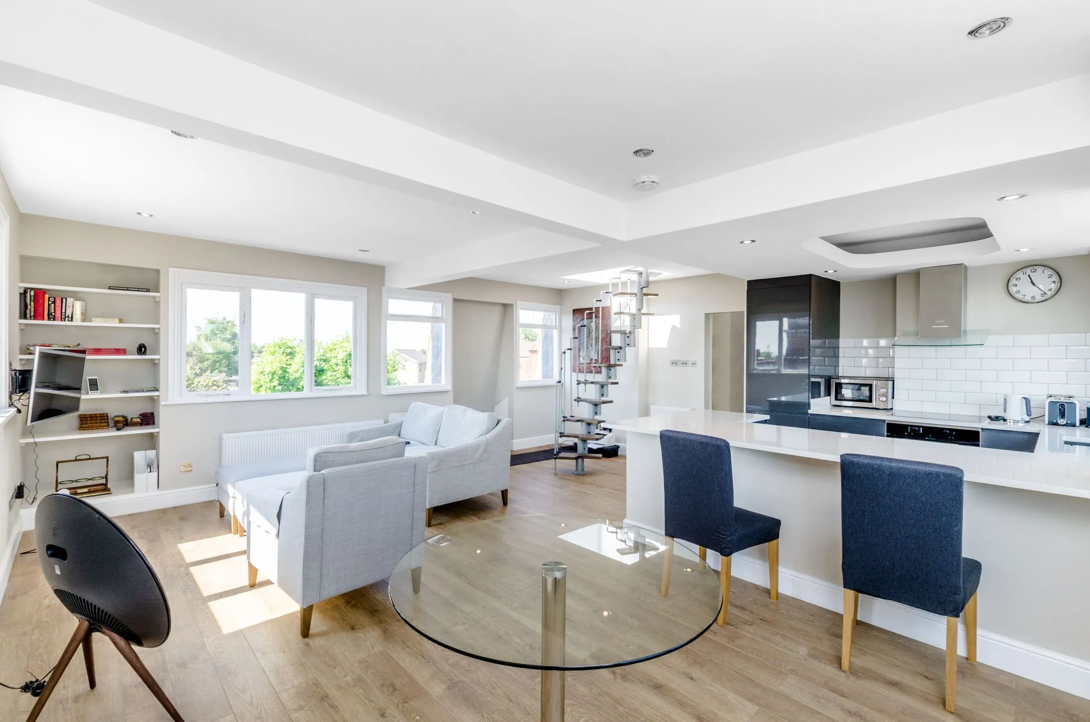 Flat Holly Hill in Greater London