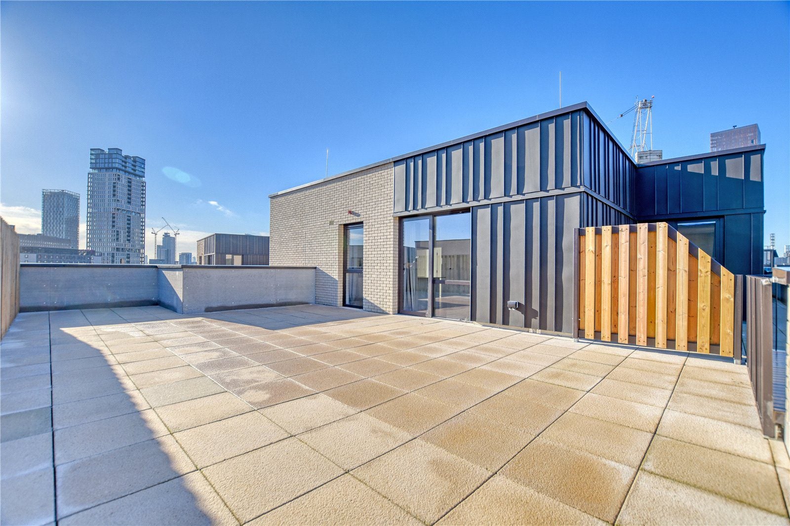 Flat Forrester Way in Greater London
