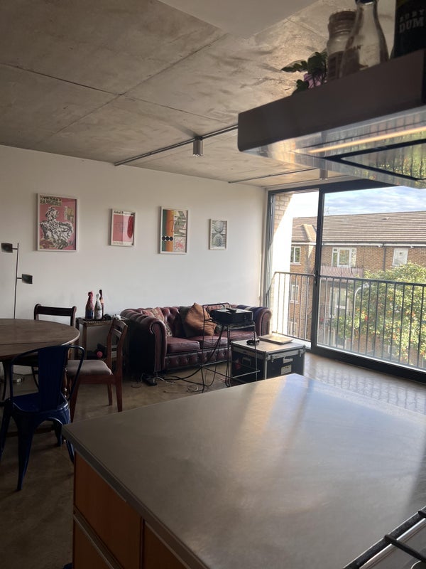 Room Tudor Road in Greater London