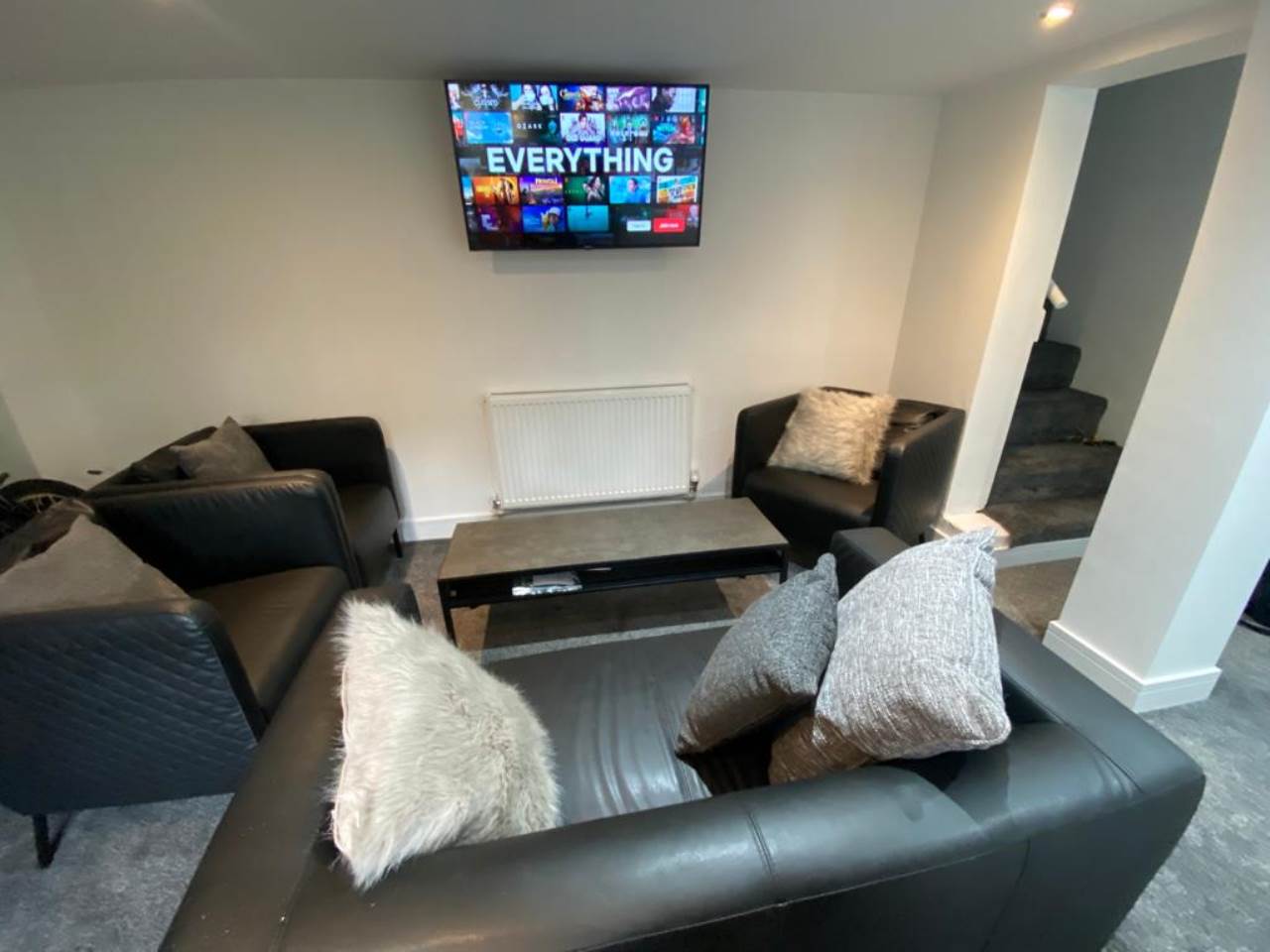 Room Back Rosemont Walk in Leeds