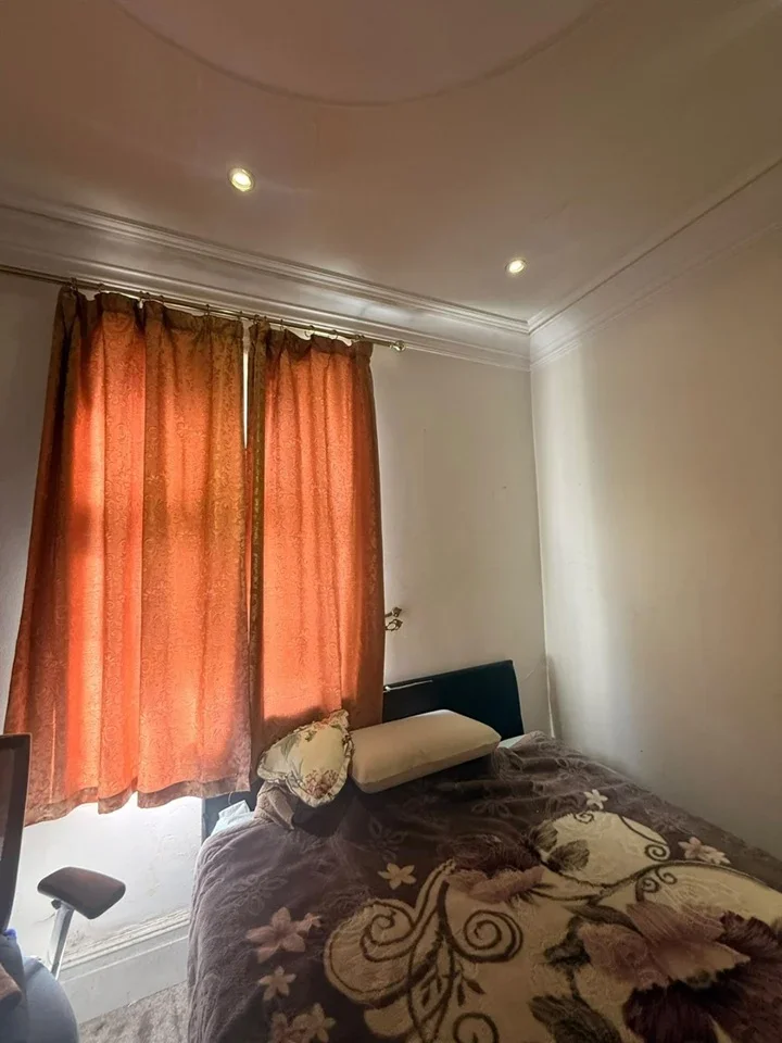 Room Endsleigh Gardens in Greater London