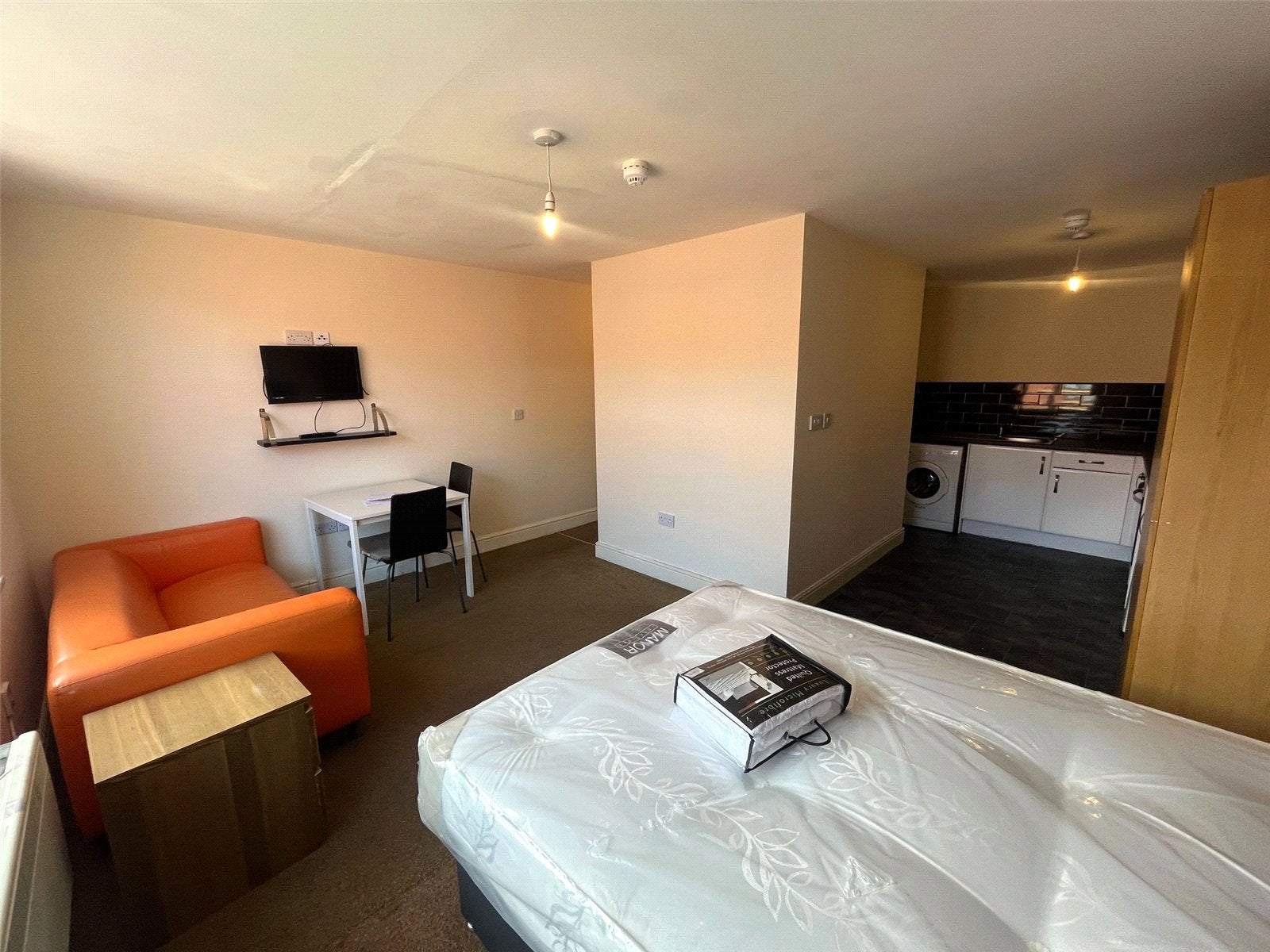 Flat Wilbraham Road in Manchester