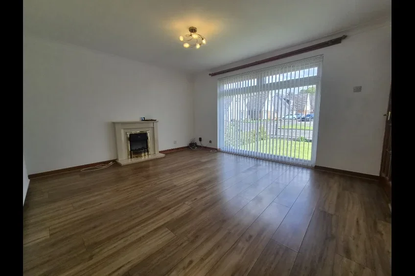 House Strathdon Avenue in Paisley