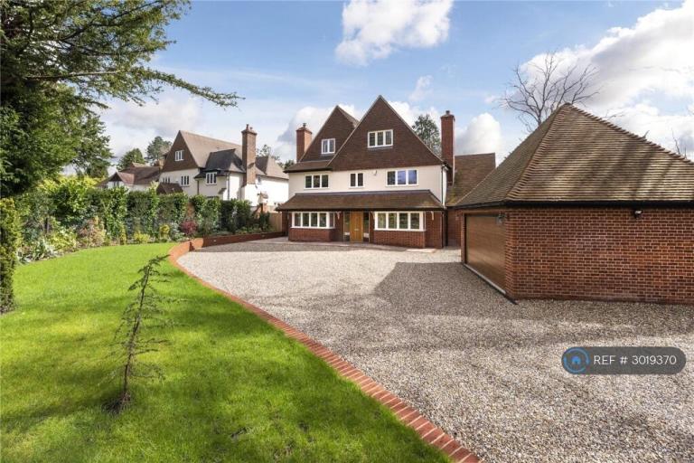 House Deans Lane in Reigate and Banstead
