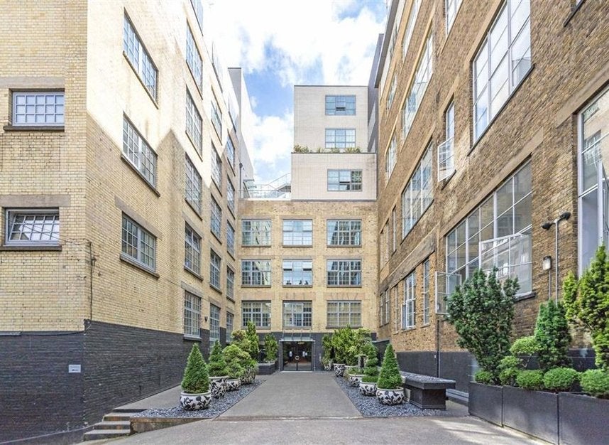 Flat Marshall Street in City of Westminster