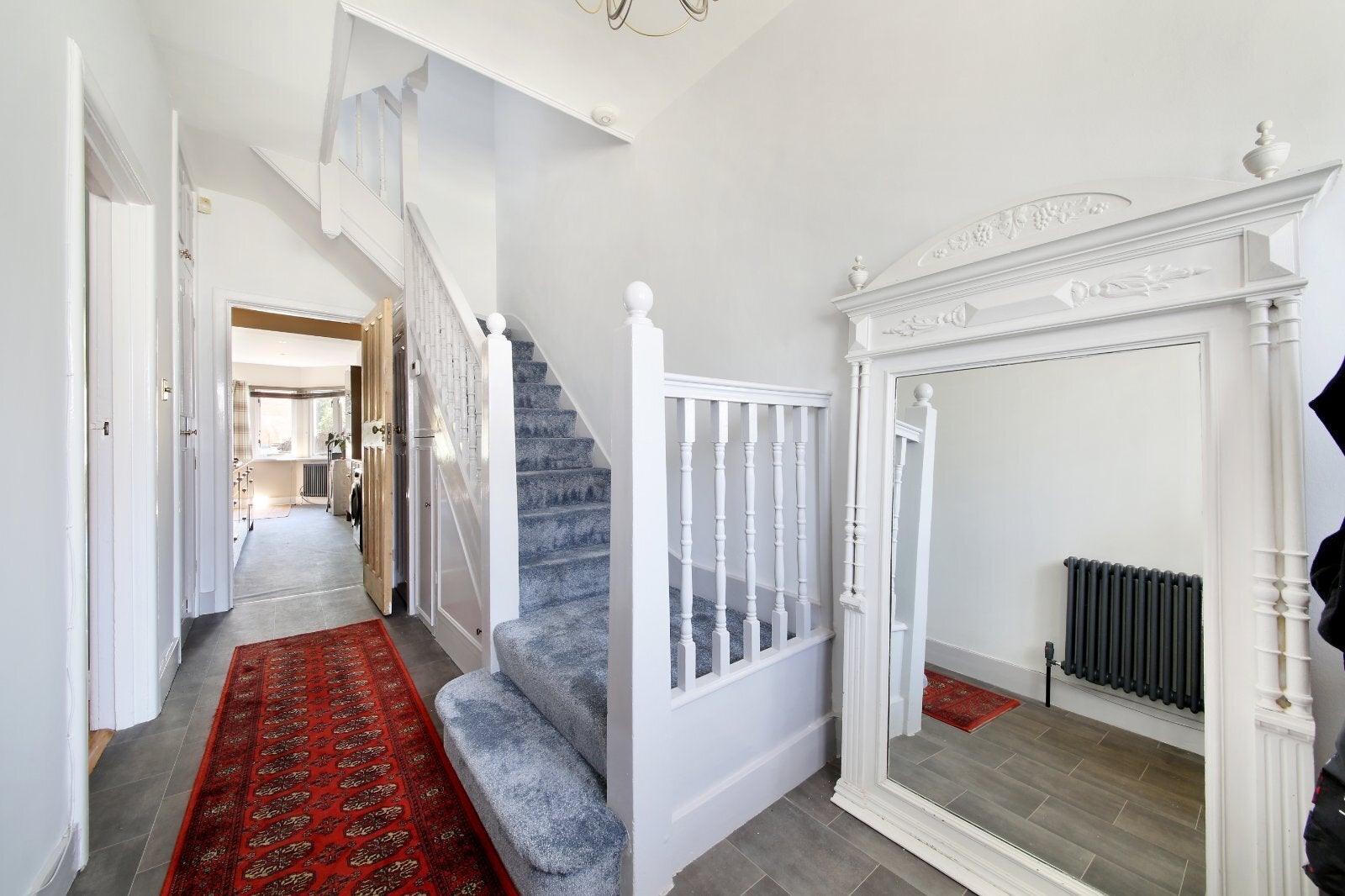 House Nightingale Lane in Greater London