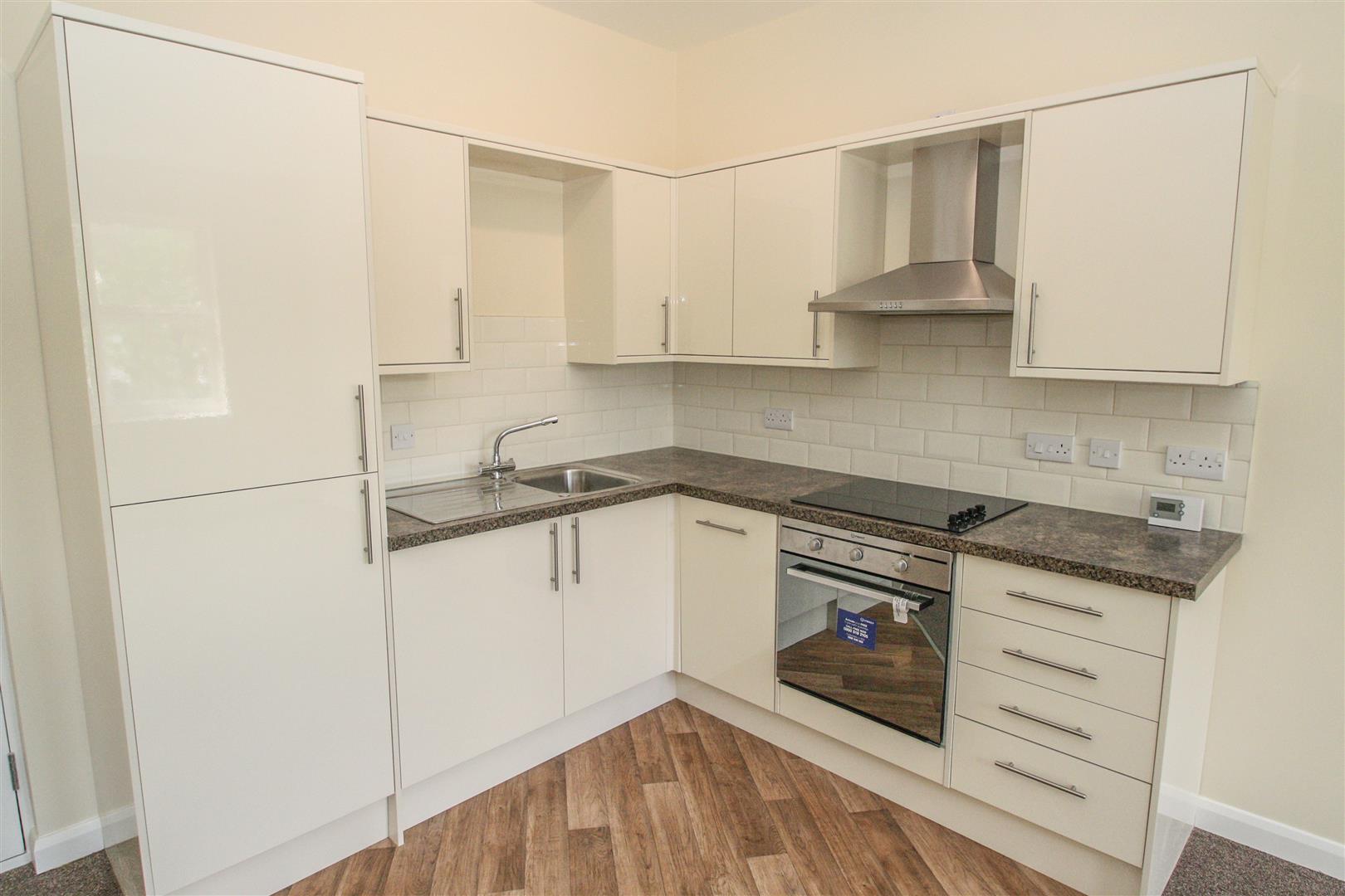 Flat Grosvenor Road in Southend-on-Sea