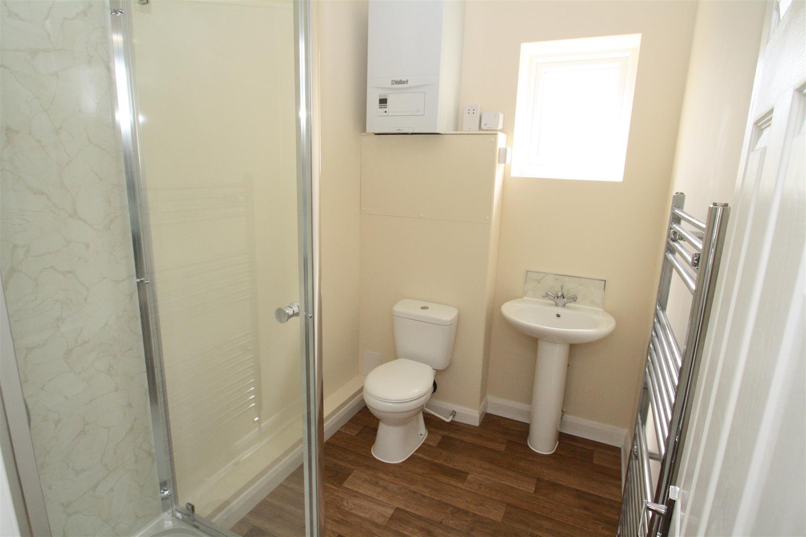 Flat Grosvenor Road in Southend-on-Sea