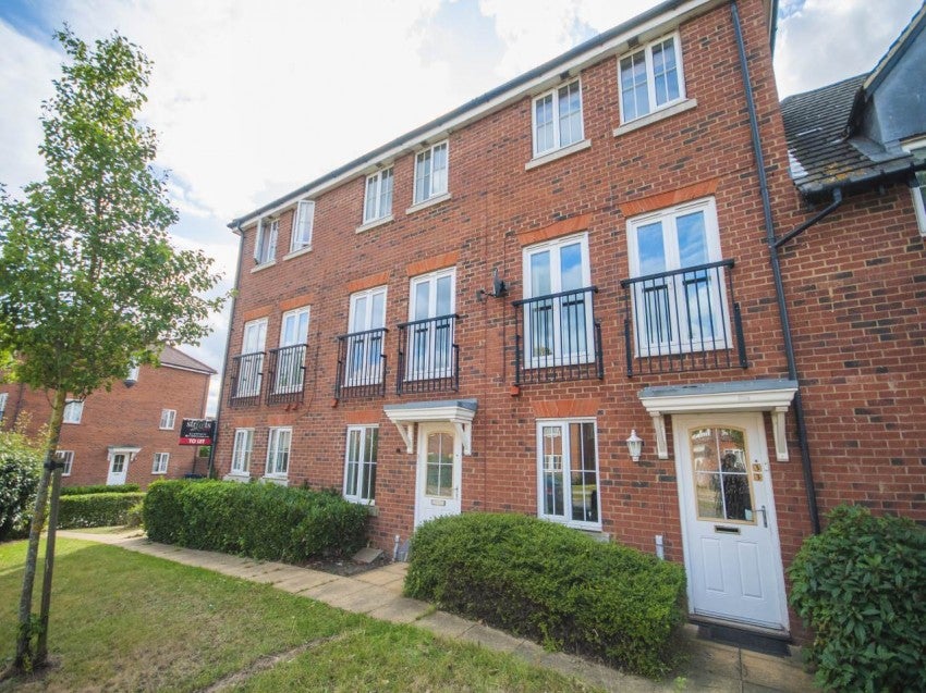 Flat Cunningham Avenue in Welwyn Hatfield