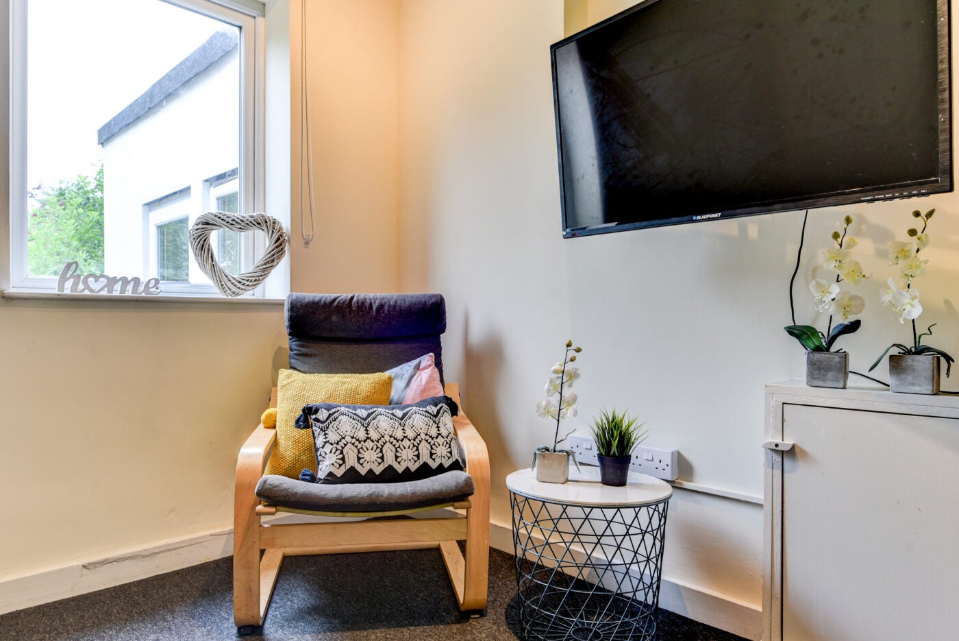 Flat Ashurst Road in Brighton