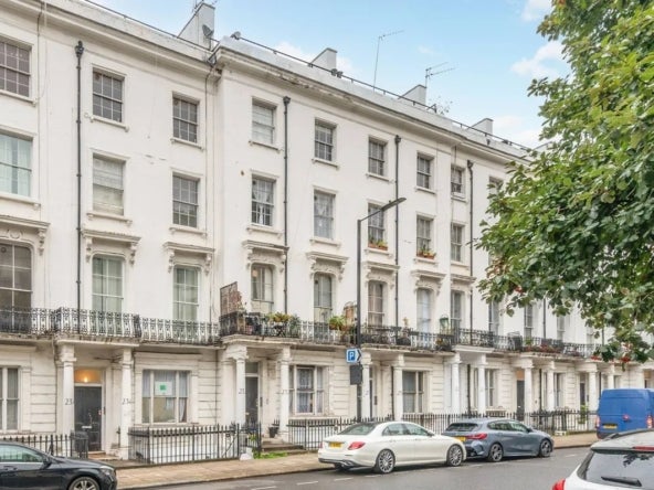 Flat Gloucester Terrace in City of Westminster