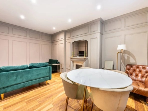 Flat Gloucester Terrace in City of Westminster