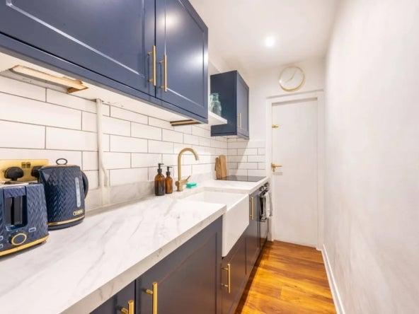 Flat Gloucester Terrace in City of Westminster