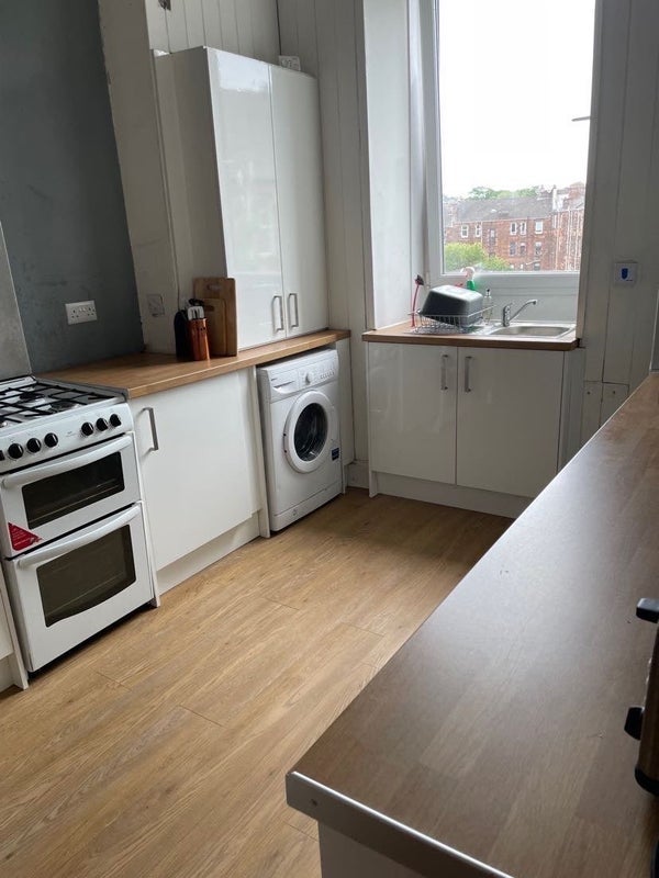 Room Byres Road in Glasgow