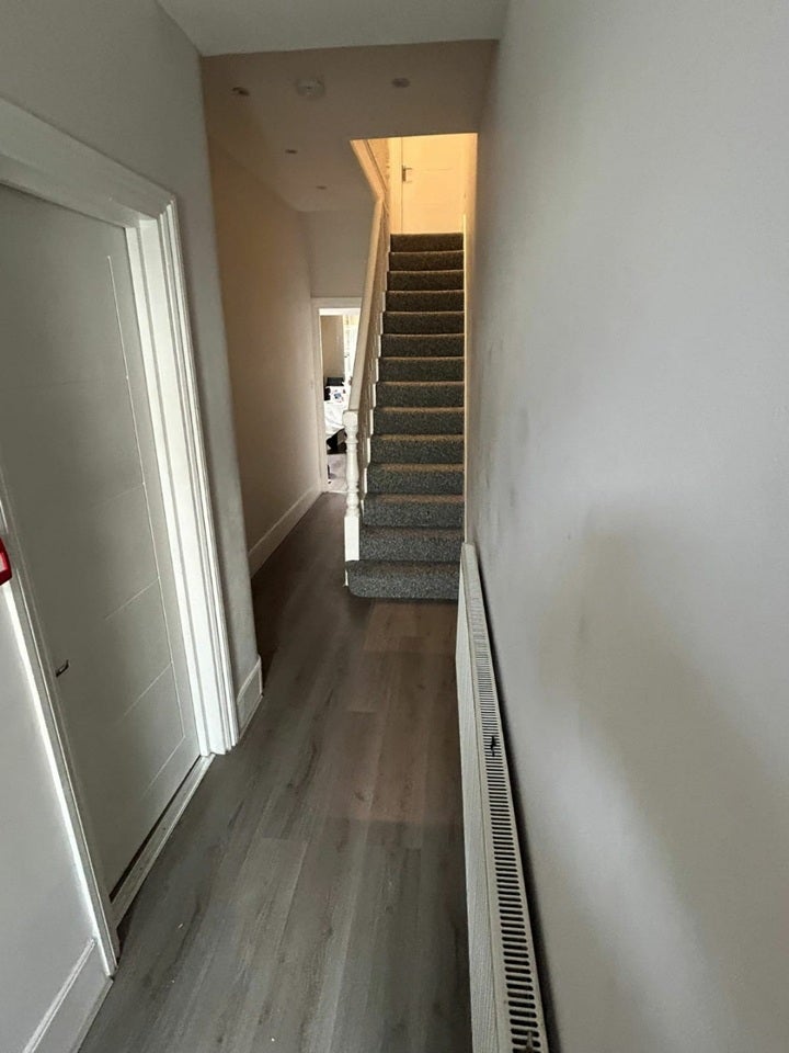 Room Quadrant Road in Greater London