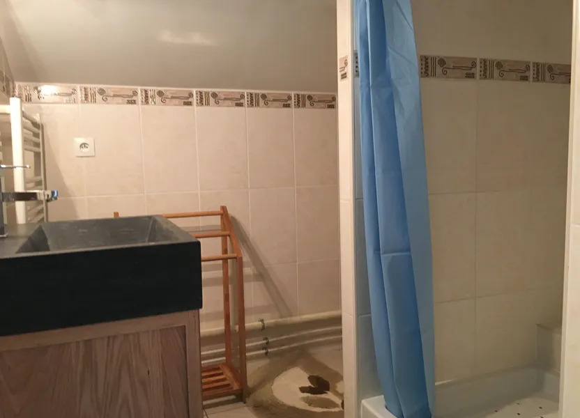 Room Rue Maurice Audin in Bures-sur-Yvette