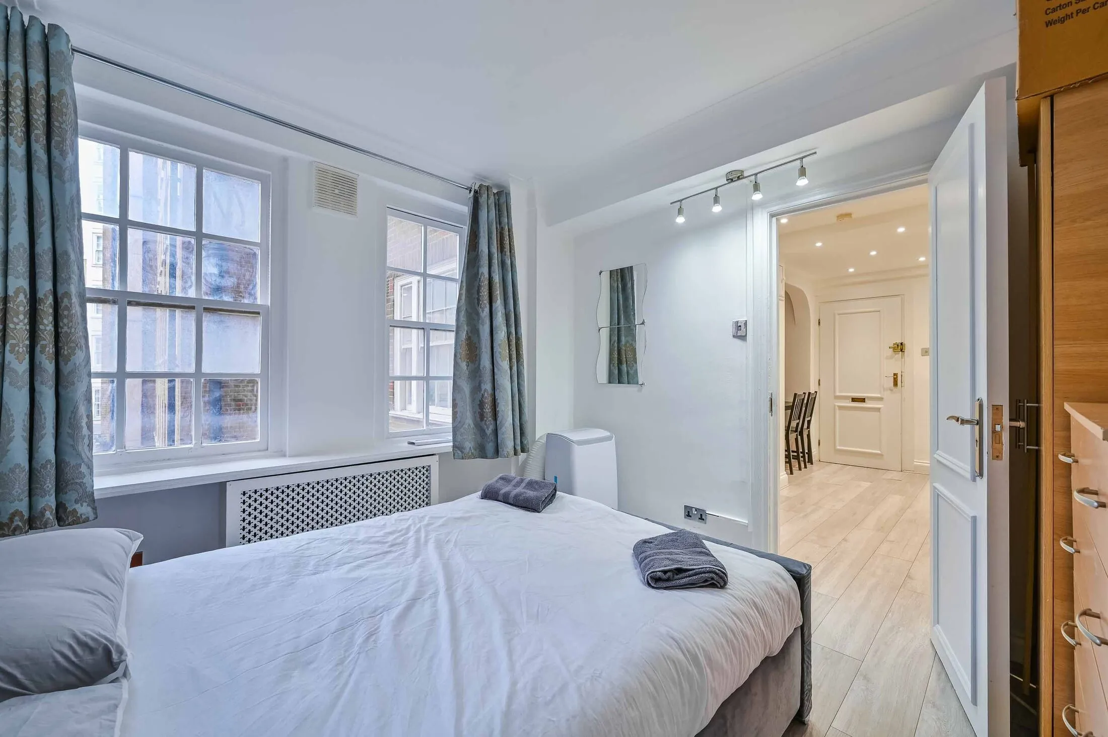 Flat Kendal Street in City of Westminster