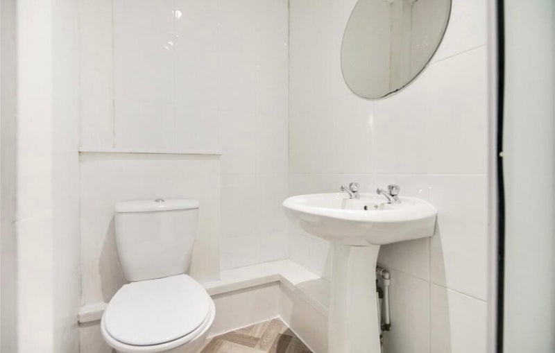 Room Great Western Road in Glasgow