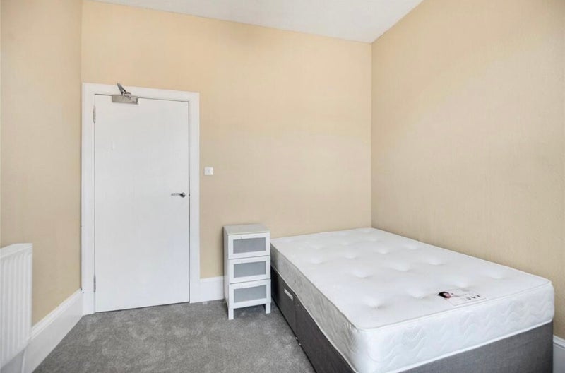 Room Great Western Road in Glasgow
