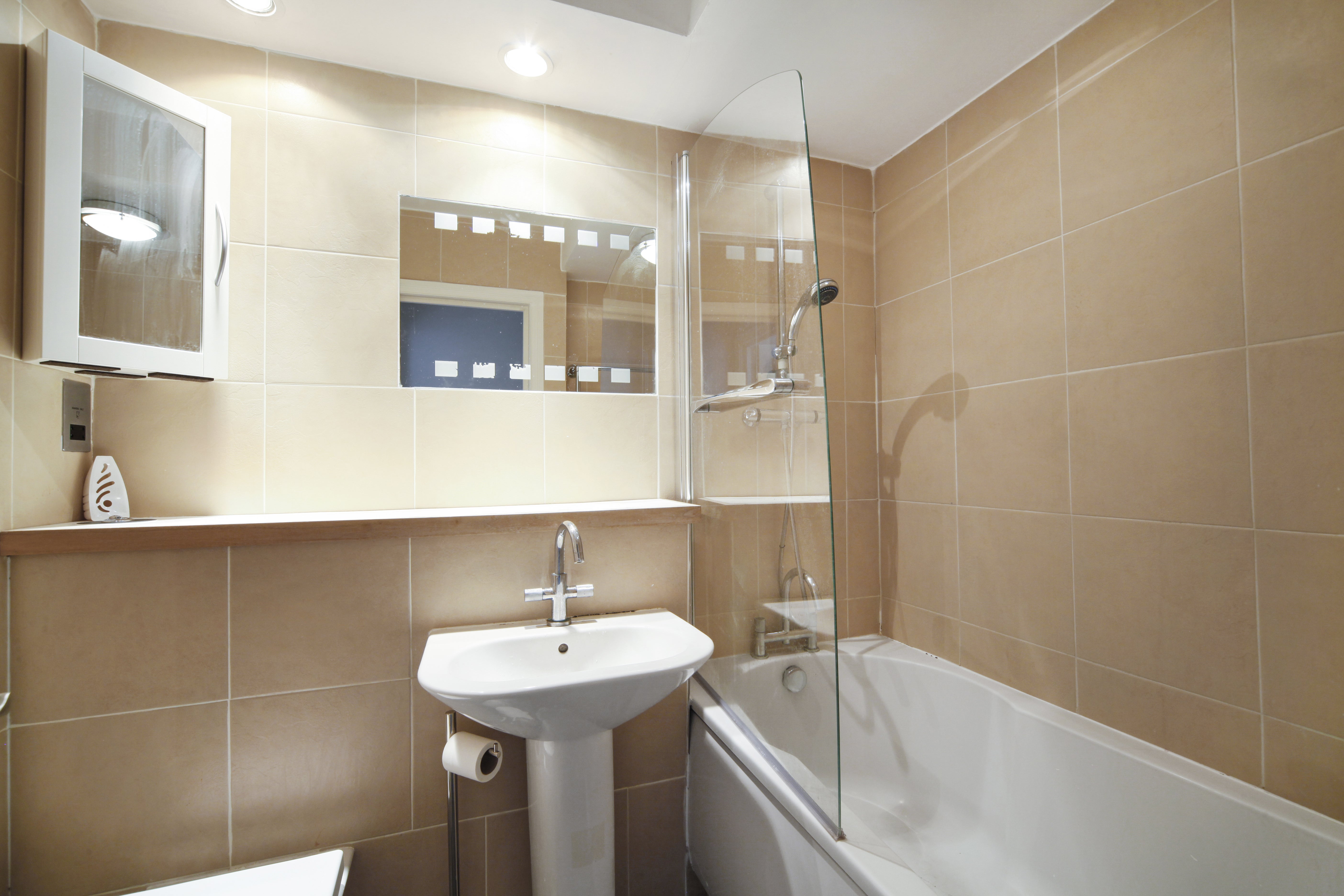 Flat Courtfield Road in Greater London