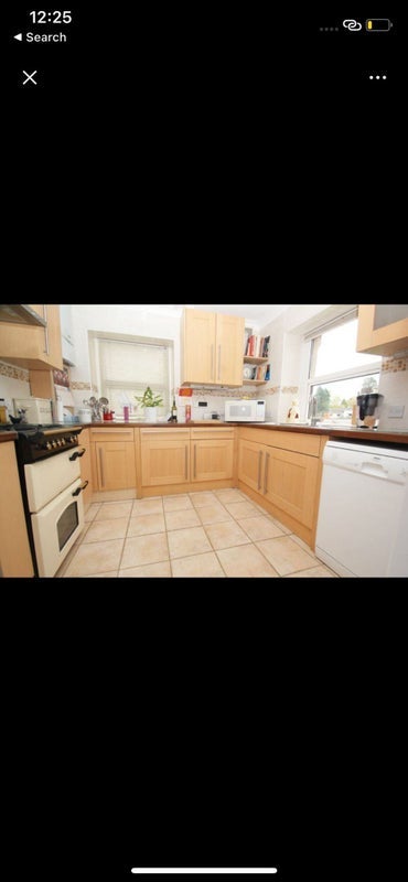Room Goodeve Road in Bristol