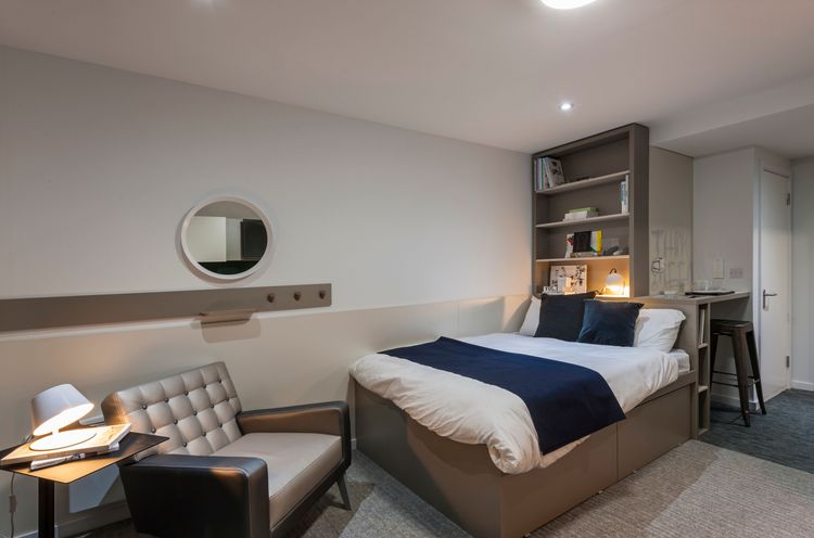 Room Beith Street in Glasgow