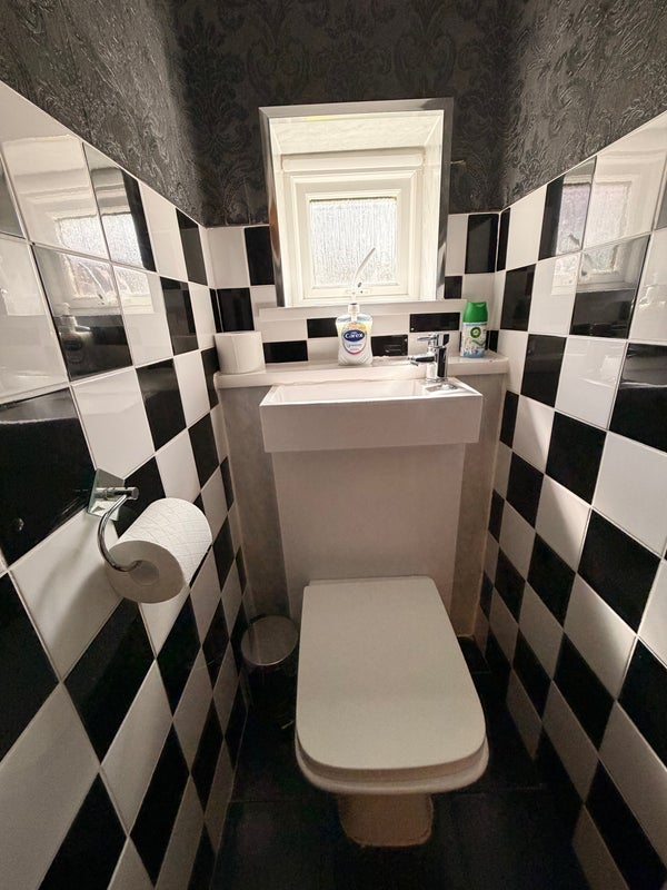 Room West Thorp in Newcastle upon Tyne