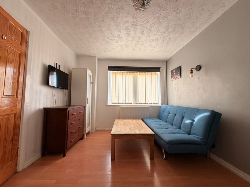 Room West Thorp in Newcastle upon Tyne