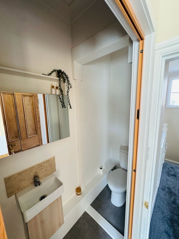Room Plaistow Lane in Greater London