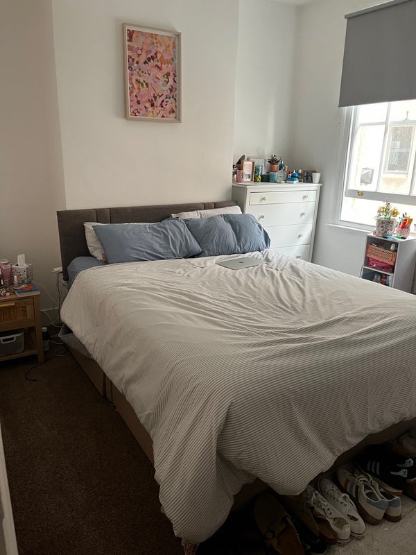 Room Artillery Passage in Greater London