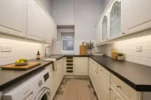 Flat Avenue Gardens in Greater London