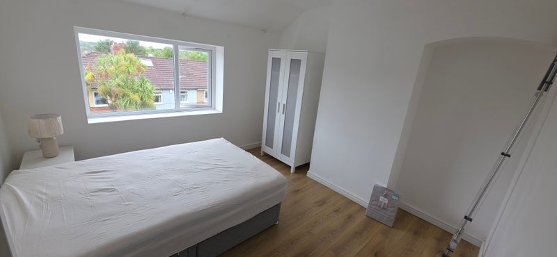 Room Brooklyn Road in Bristol