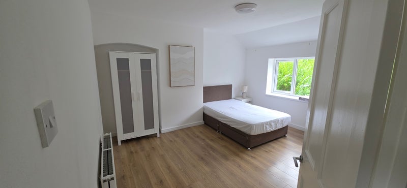 Room Brooklyn Road in Bristol