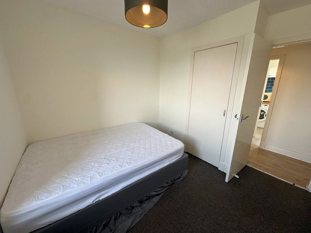 Flat Seafield Road in Dundee