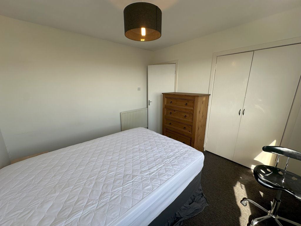 Flat Seafield Road in Dundee