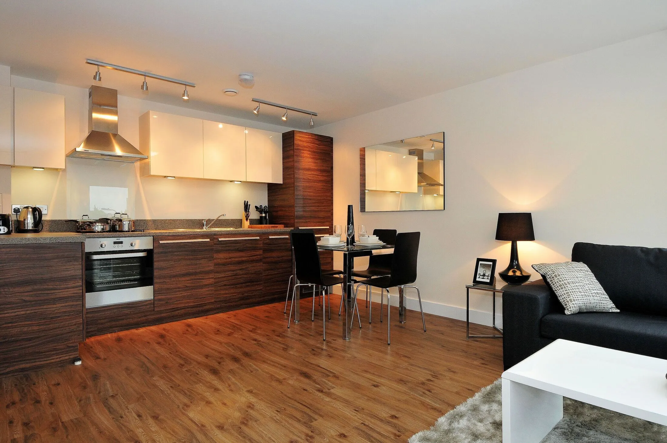 Flat Merrick Road in Greater London