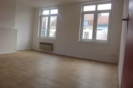 Flat Rue du Faubourg des Postes in Lille