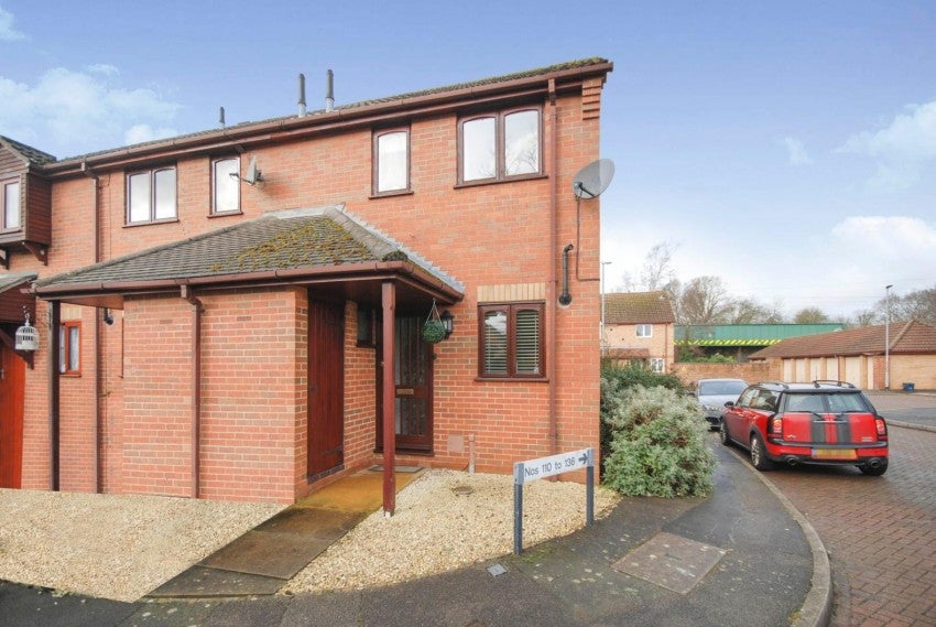 House Woodpecker Way in Northampton