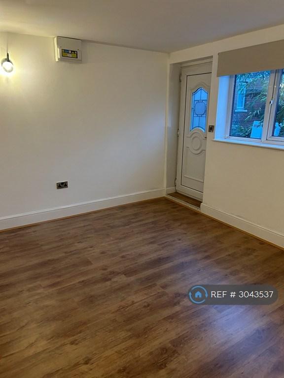 Flat Boothferry Road in Goole