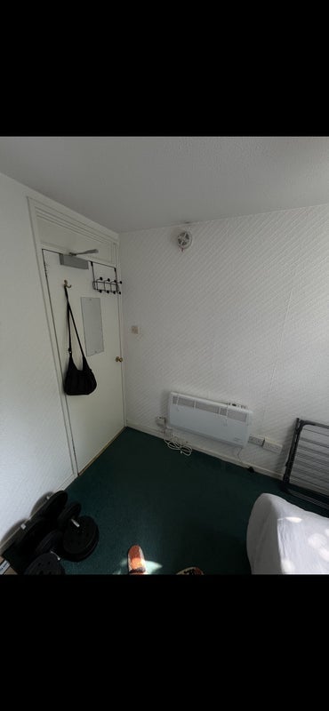 Room St Mungo Avenue in Glasgow