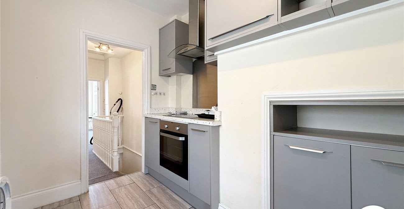 Flat Larkbere Road in Greater London