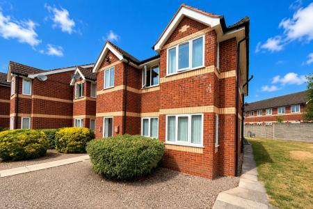 Flat Harrington Road in Liverpool